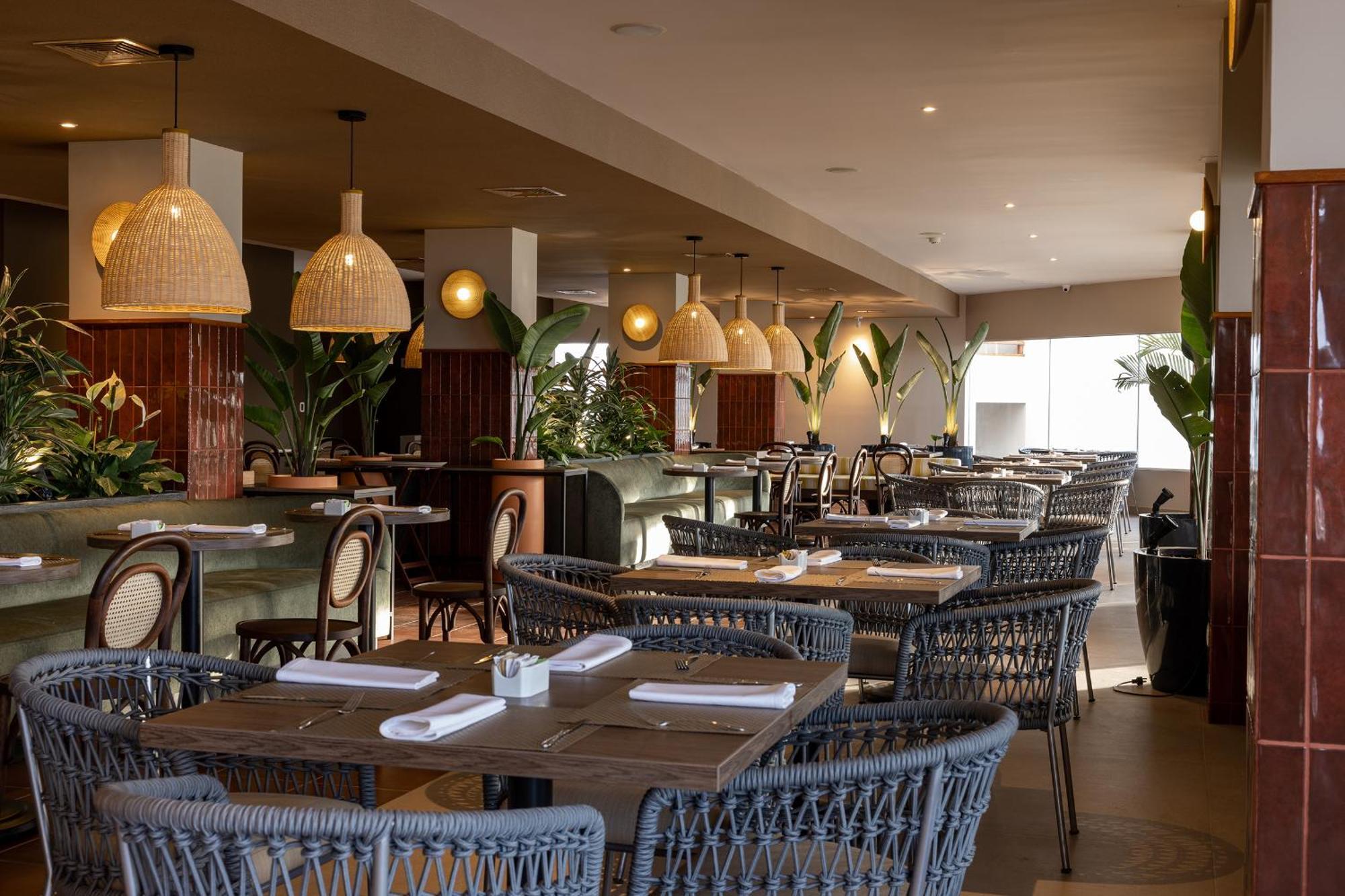 Aranwa Paracas Resort & Spa Exterior photo Restaurant interior