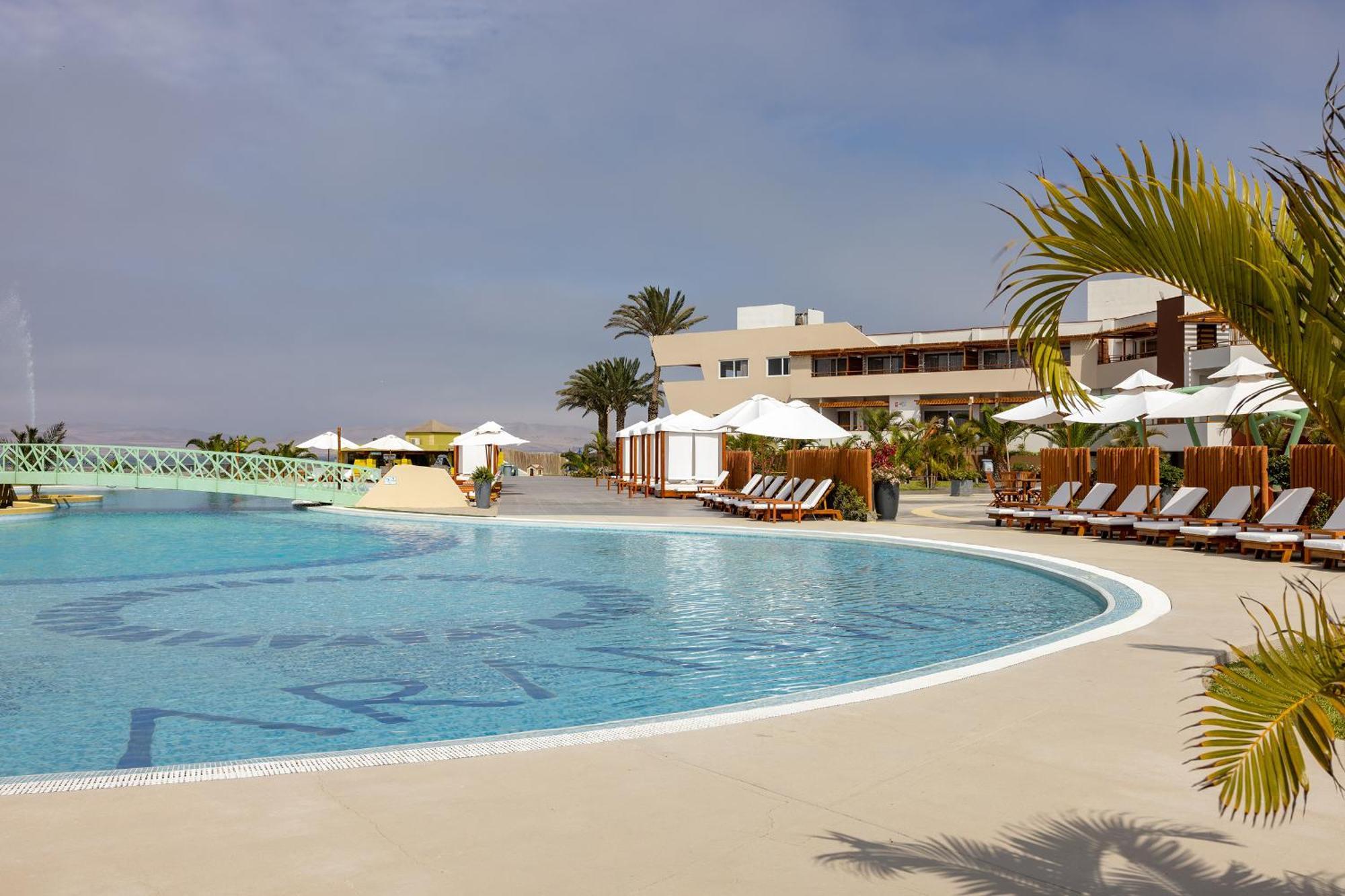 Aranwa Paracas Resort & Spa Exterior photo The swimming pool at the hotel